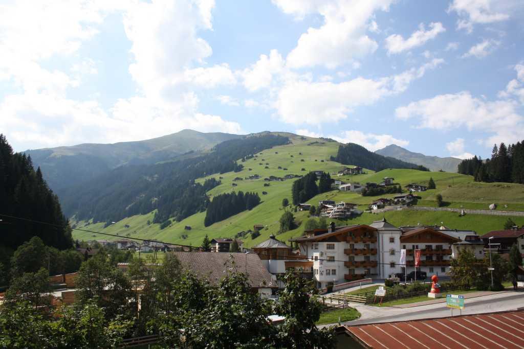 Haus Martina Apartment Tux Bagian luar foto